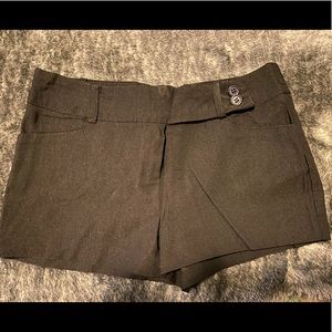 🖤Basic black dressy short shorts 😉